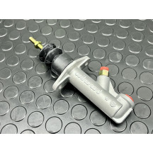 Wilwood 0.625-inch master cylinder